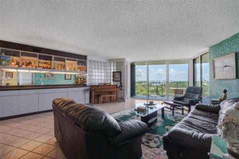 Condominio en venta en Miami, Florida, 2 dormitorios, 117.8 m2 № 1981889 - foto 8