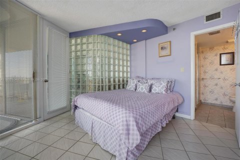 Condominio en venta en Miami, Florida, 2 dormitorios, 117.8 m2 № 1981889 - foto 26