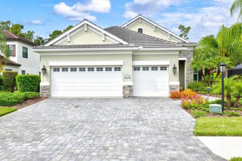 House in Venice, Florida 3 bedrooms, 226.31 sq.m. № 2258481