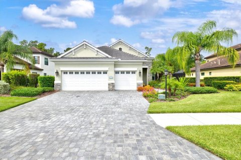 House in Venice, Florida 3 bedrooms, 226.31 sq.m. № 2258481 - photo 2