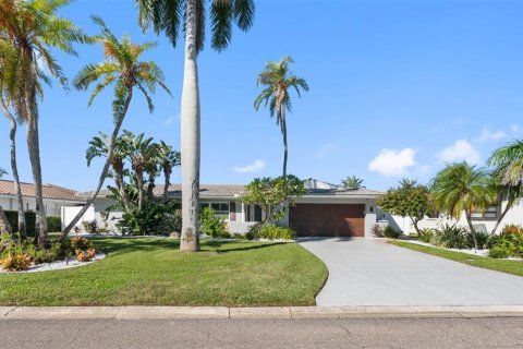 Villa ou maison à Clearwater, Floride 4 chambres, 263.1 m2 № 2425349