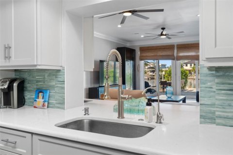 Villa ou maison à louer à Clearwater, Floride: 4 chambres, 263.1 m2 № 2425349 - photo 27