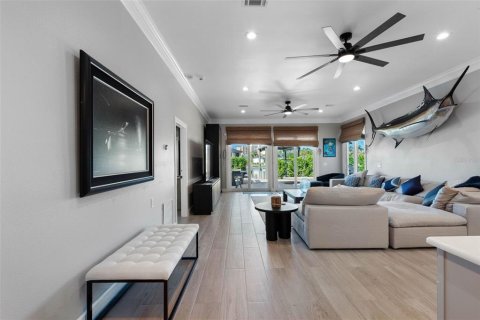 Villa ou maison à louer à Clearwater, Floride: 4 chambres, 263.1 m2 № 2425349 - photo 8
