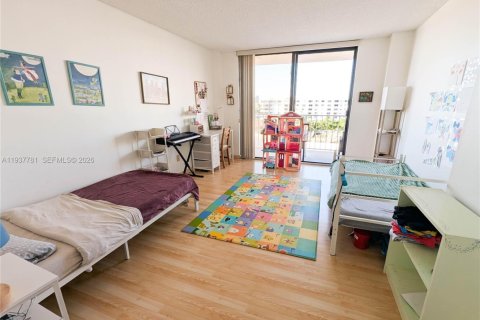 Condominio en venta en Sunny Isles Beach, Florida, 2 dormitorios, 93.65 m2 № 1995428 - foto 7