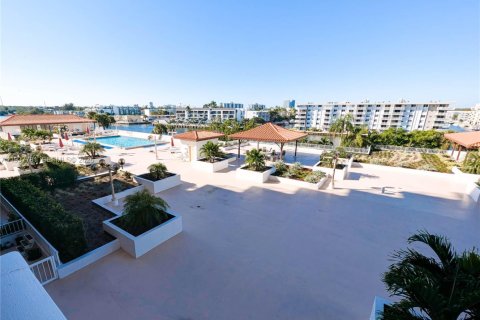 Condominio en venta en Sunny Isles Beach, Florida, 2 dormitorios, 93.65 m2 № 1995428 - foto 19