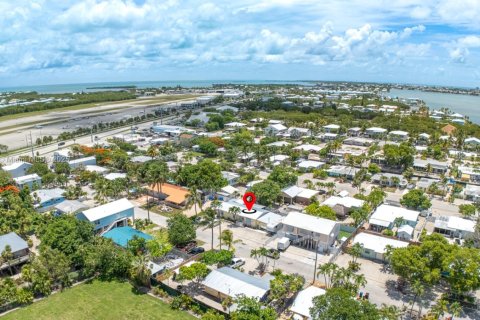 House in Marathon, Florida 4 bedrooms, 134.52 sq.m. № 1781727 - photo 6