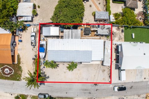 House in Marathon, Florida 4 bedrooms, 134.52 sq.m. № 1781727 - photo 2