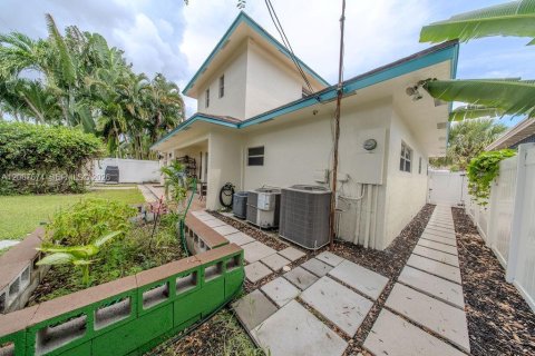 Casa en venta en Lantana, Florida, 4 dormitorios, 190.54 m2 № 2385475 - foto 22