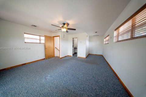 Casa en venta en Lantana, Florida, 4 dormitorios, 190.54 m2 № 2385475 - foto 16