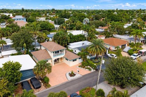 Casa en venta en Lantana, Florida, 4 dormitorios, 190.54 m2 № 2385475 - foto 26