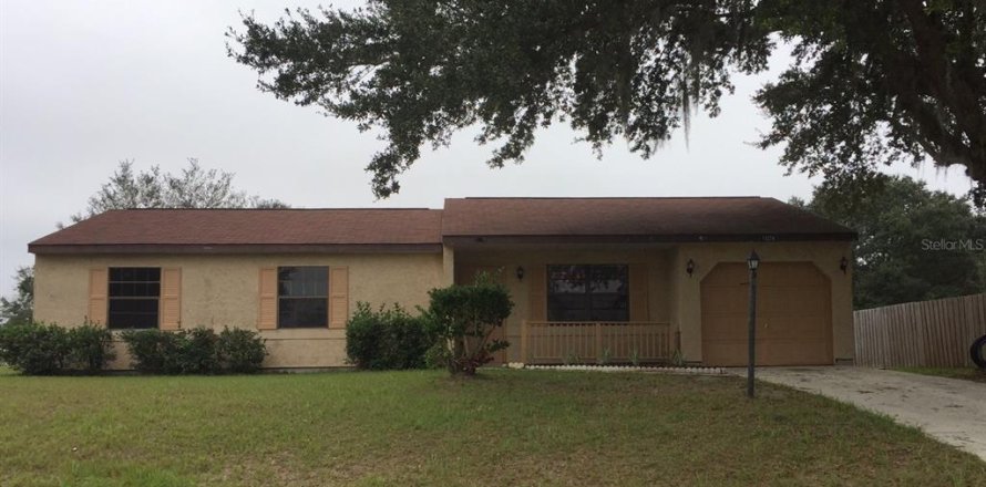 House in Ocala, Florida 3 bedrooms, 111.85 sq.m. № 2218664