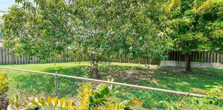 Villa ou maison à Fort Lauderdale, Floride 4 chambres, 122.63 m2 № 2432506
