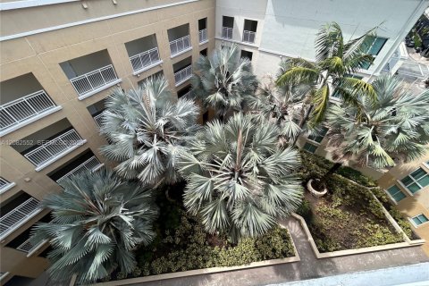 Condominio en alquiler en Miami, Florida, 1 dormitorio, 78.22 m2 № 2345725 - foto 29