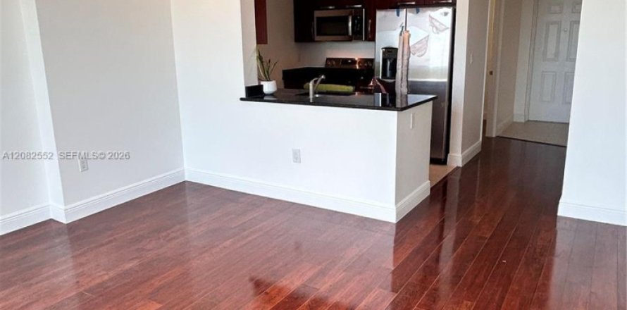 Condominio en Miami, Florida, 1 dormitorio  № 2345725