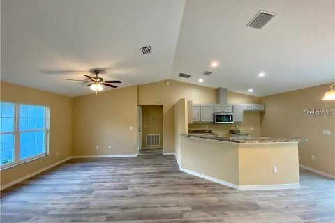 House in Ocala, Florida 3 bedrooms, 114.83 sq.m. № 1885008 - photo 7