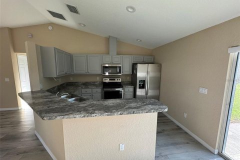 House in Ocala, Florida 3 bedrooms, 114.83 sq.m. № 1885008 - photo 10