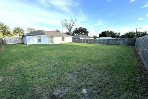 House in Ocala, Florida 3 bedrooms, 114.83 sq.m. № 1885008 - photo 20