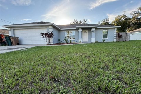 House in Ocala, Florida 3 bedrooms, 114.83 sq.m. № 1885008 - photo 1