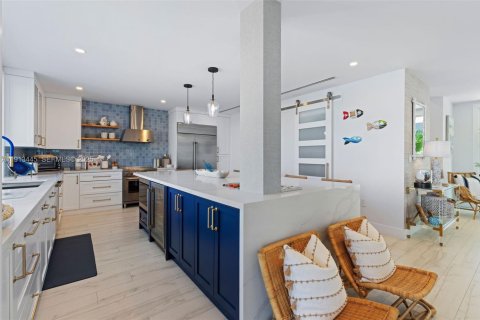 Villa ou maison à vendre à Sugarloaf Key, Floride: 4 chambres, 270.07 m2 № 1982186 - photo 17