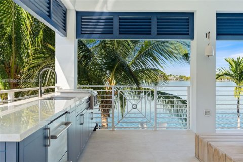 Villa ou maison à vendre à Sugarloaf Key, Floride: 4 chambres, 270.07 m2 № 1982186 - photo 6