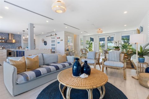 Villa ou maison à vendre à Sugarloaf Key, Floride: 4 chambres, 270.07 m2 № 1982186 - photo 15