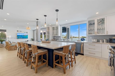 Villa ou maison à vendre à Sugarloaf Key, Floride: 4 chambres, 270.07 m2 № 1982186 - photo 19