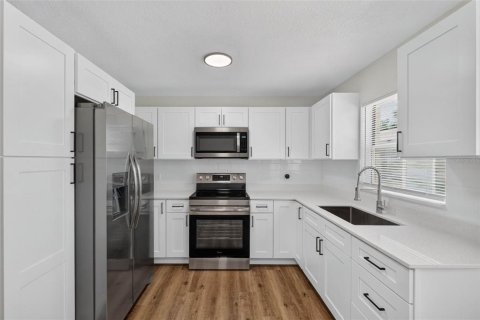 Villa ou maison à vendre à Bartow, Floride: 4 chambres, 129.32 m2 № 2322439 - photo 12
