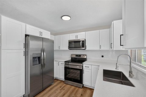 Villa ou maison à vendre à Bartow, Floride: 4 chambres, 129.32 m2 № 2322439 - photo 13