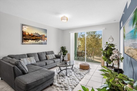 Condo in Kissimmee, Florida, 2 bedrooms № 2101874 - photo 12