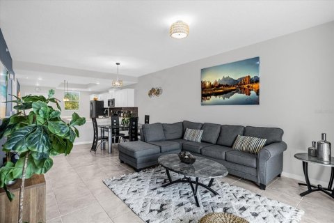 Condo in Kissimmee, Florida, 2 bedrooms № 2101874 - photo 13