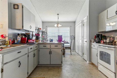 Casa en venta en Wesley Chapel, Florida, 4 dormitorios, 158.77 m2 № 1900668 - foto 8