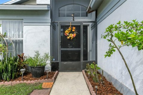 Casa en venta en Wesley Chapel, Florida, 4 dormitorios, 158.77 m2 № 1900668 - foto 5