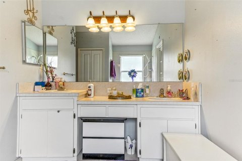 Casa en venta en Wesley Chapel, Florida, 4 dormitorios, 158.77 m2 № 1900668 - foto 17