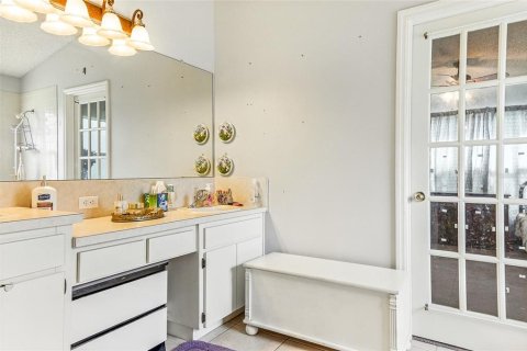Casa en venta en Wesley Chapel, Florida, 4 dormitorios, 158.77 m2 № 1900668 - foto 18