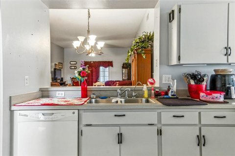 Casa en venta en Wesley Chapel, Florida, 4 dormitorios, 158.77 m2 № 1900668 - foto 11