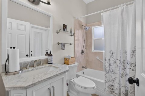 House in Riverview, Florida 3 bedrooms, 189.61 sq.m. № 2227415 - photo 28