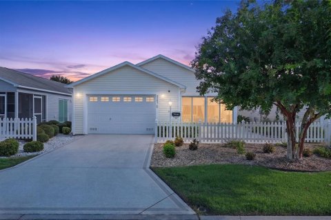 Casa en The Villages, Florida 2 dormitorios, 107.4 m2 № 2341994