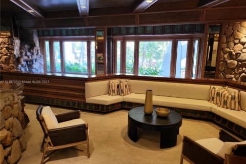 Condominio en alquiler en Miami, Florida, 2 dormitorios, 143.44 m2 № 2059934 - foto 18