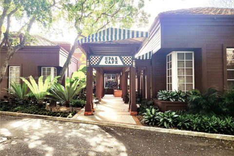 Condominio en alquiler en Miami, Florida, 2 dormitorios, 143.44 m2 № 2059934 - foto 25