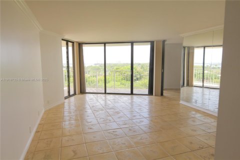 Condominio en alquiler en Miami, Florida, 2 dormitorios, 143.44 m2 № 2059934 - foto 4