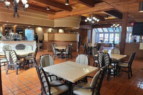 Condominio en alquiler en Miami, Florida, 2 dormitorios, 143.44 m2 № 2059934 - foto 27