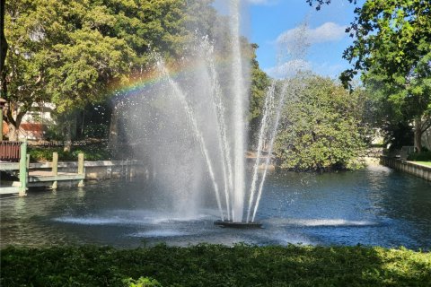 Condominio en alquiler en Miami, Florida, 2 dormitorios, 143.44 m2 № 2059934 - foto 23