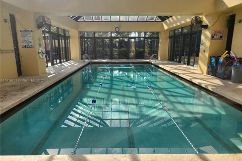 Condominio en alquiler en Miami, Florida, 2 dormitorios, 143.44 m2 № 2059934 - foto 30