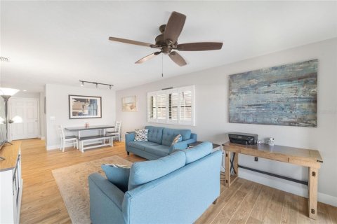 Condominio en venta en Sarasota, Florida, 2 dormitorios, 84.91 m2 № 1883163 - foto 7