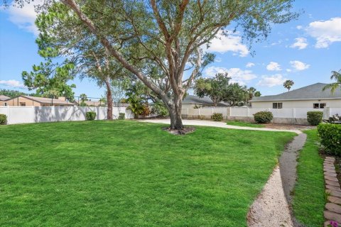 Casa en venta en Bradenton, Florida, 2 dormitorios, 107.77 m2 № 2220257 - foto 7