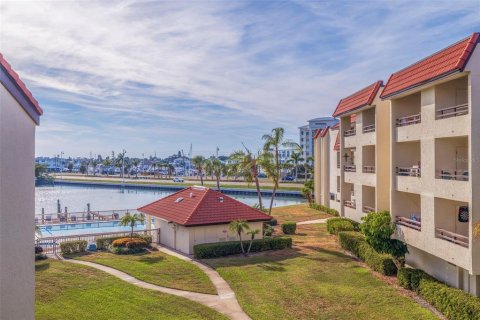 Adosado en venta en Tierra Verde, Florida, 2 dormitorios, 155.7 m2 № 1758379 - foto 28