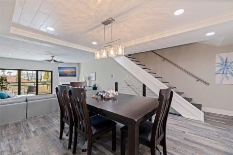 Adosado en venta en Tierra Verde, Florida, 2 dormitorios, 155.7 m2 № 1758379 - foto 16