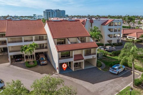 Adosado en venta en Tierra Verde, Florida, 2 dormitorios, 155.7 m2 № 1758379 - foto 2