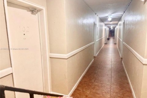 Copropriété à louer à Miami Beach, Floride: 1 chambre, 39.76 m2 № 1944755 - photo 10