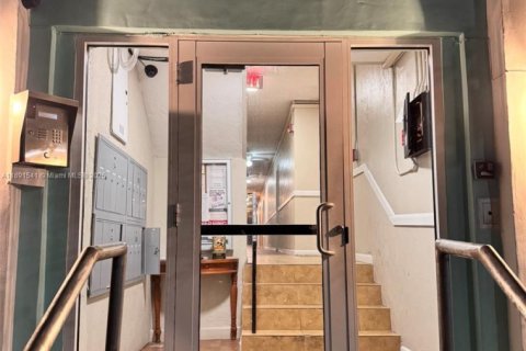 Copropriété à louer à Miami Beach, Floride: 1 chambre, 39.76 m2 № 1944755 - photo 16
